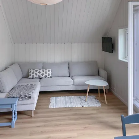 Pet Friendly In With Kitchen * Feda