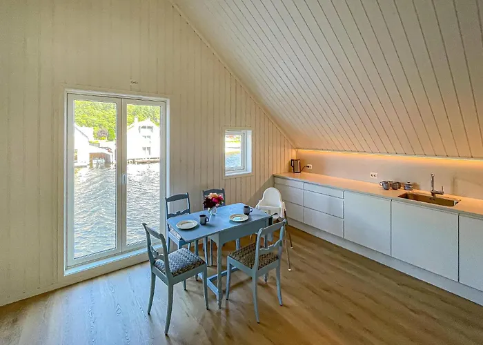 Pet Friendly In With Kitchen Vakantiehuis Feda