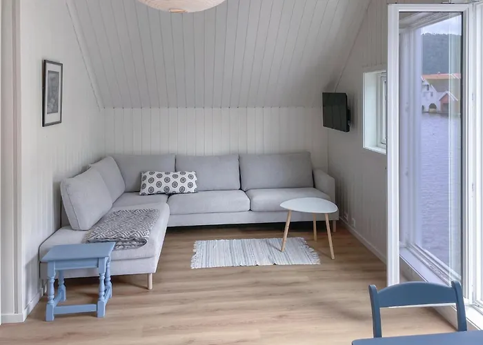 Pet Friendly In With Kitchen * Feda