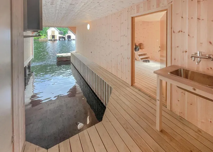 Pet Friendly In With Kitchen * Feda